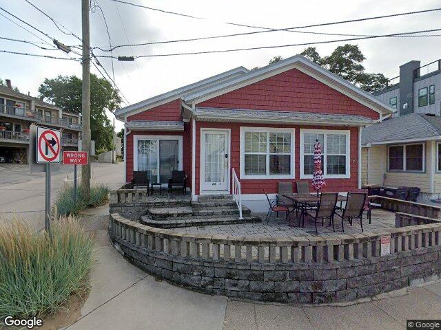 66 kalamazoo avenue # 1&2, south haven,  MI 49090
