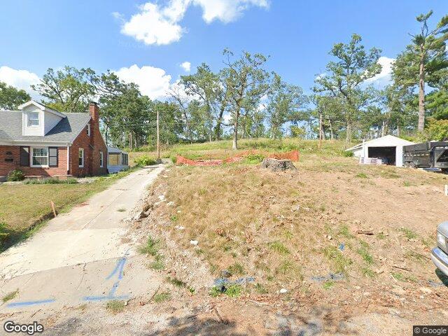 22 blake ter se, cedar rapids,  IA 52403