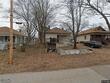 907 s cedar ave, independence,  MO 64053
