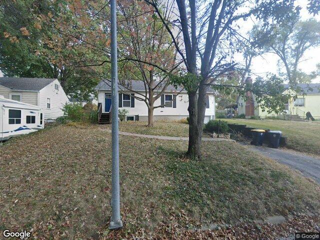4905 ne park ln, kansas city,  MO 64118
