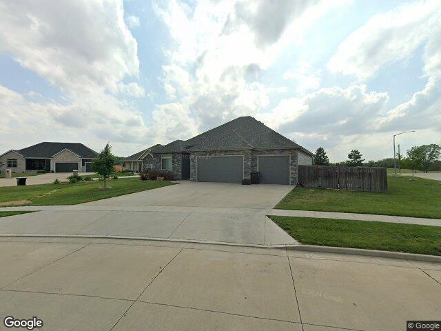 2300 brookefield dr, salina,  KS 67401