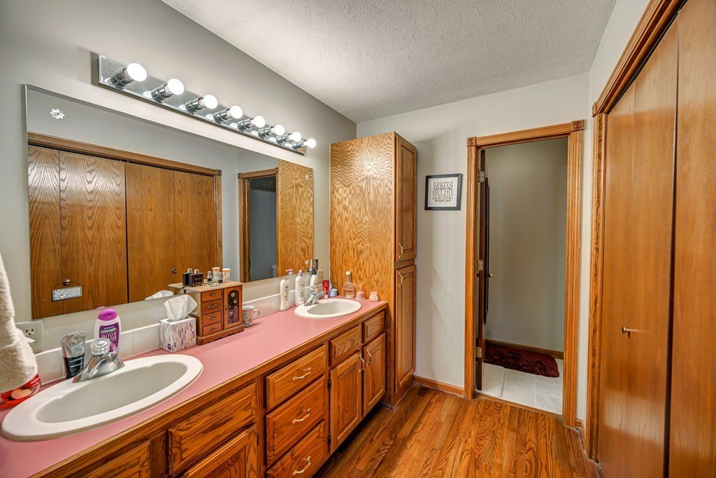 673 georgetown rd, salina,  KS 67401