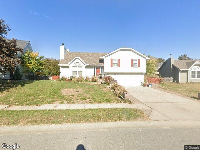 828 black oak dr, liberty,  MO 64068