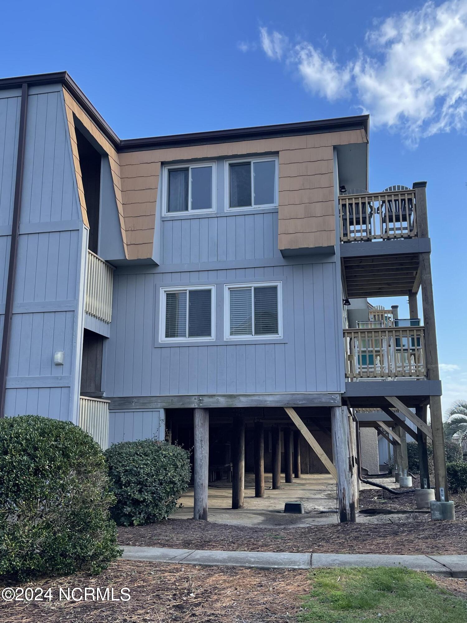 277 w first st #1l
                                ,Unit 1L, ocean isle beach,  NC 28469