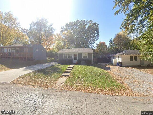 1321 ne 44th st, kansas city,  MO 64116
