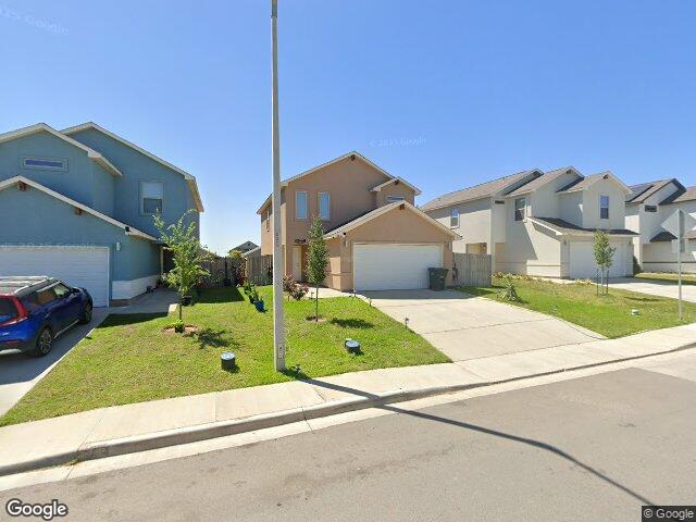 5814 doctorado dr, laredo,  TX 78046