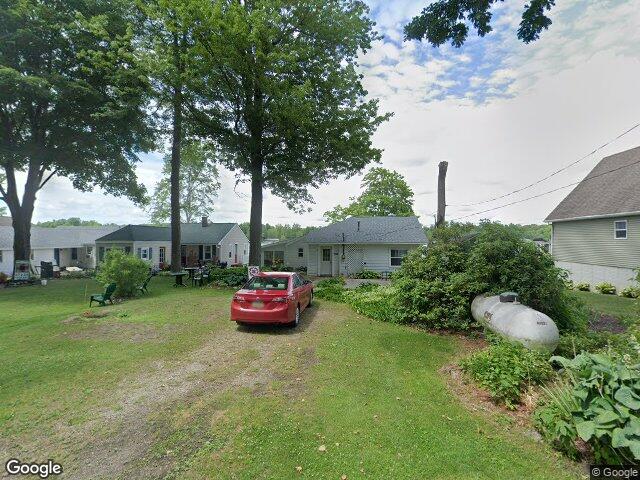 47220 woodland dr, bangor,  MI 49013