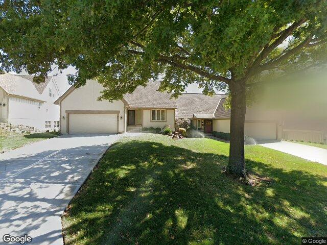 8617 westridge rd, raytown,  MO 64138