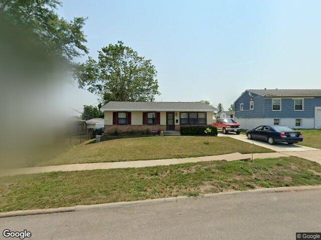 5911 crestridge ave sw, cedar rapids,  IA 52404