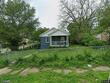 2746 kensignton avenue, kansas city,  MO 64128
