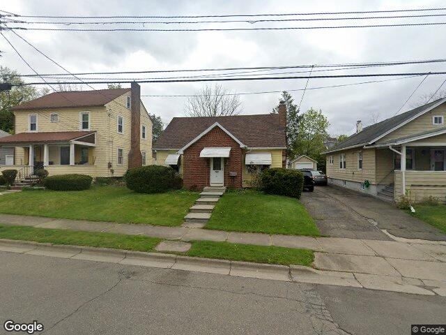 41 elizabeth st, johnson city,  NY 13790
