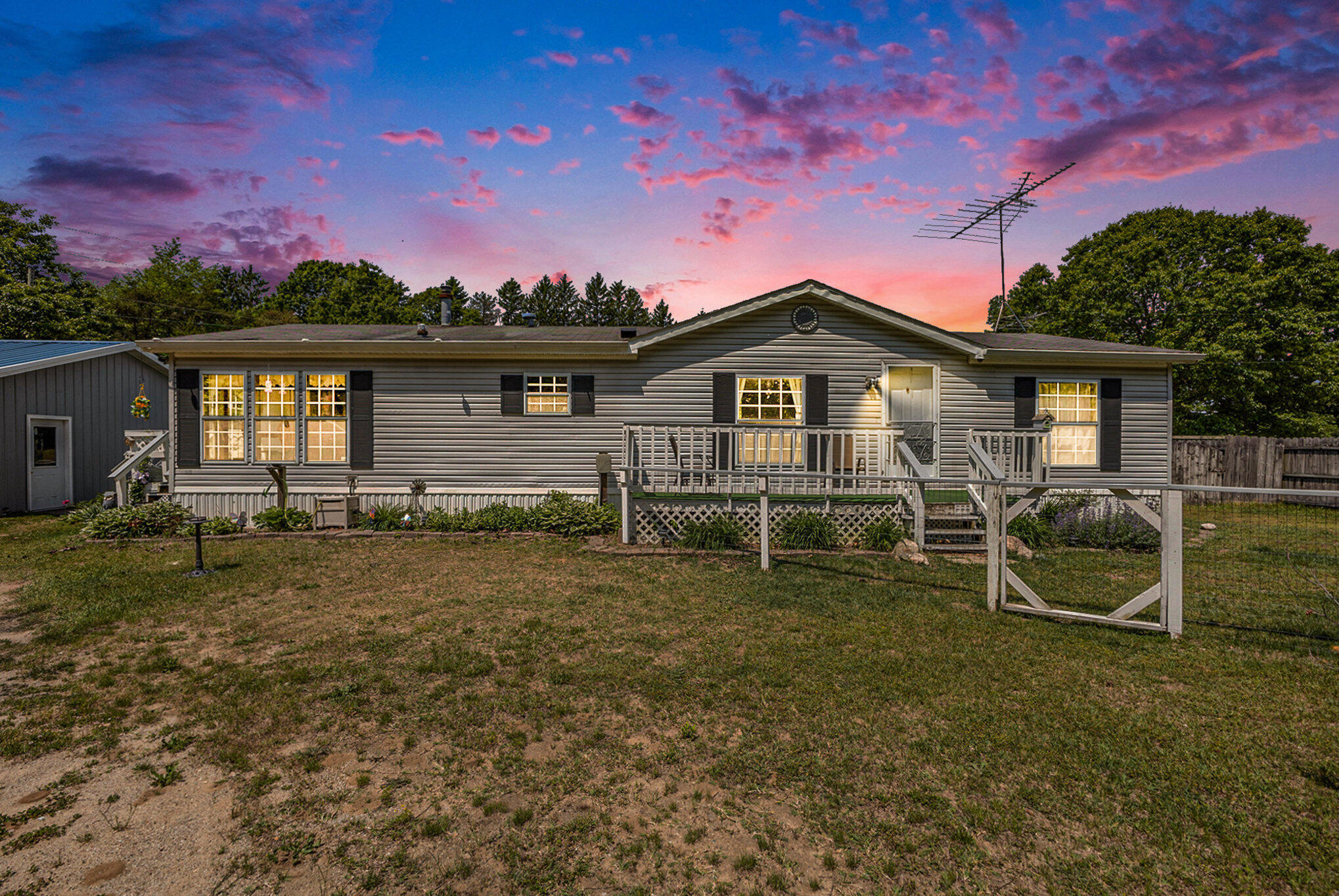 20920 68th st, south haven,  MI 49090