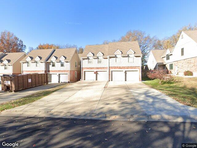 8240 nw birch ln, kansas city,  MO 64151