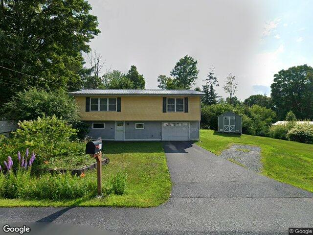 11 spruce ln, barre,  VT 05641