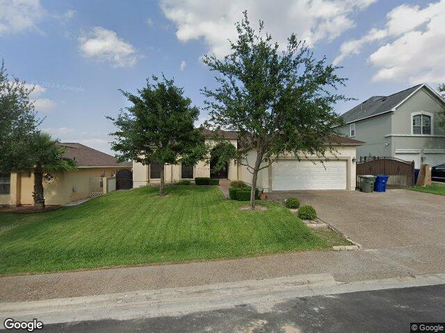 10523 bear crk, laredo,  TX 78045