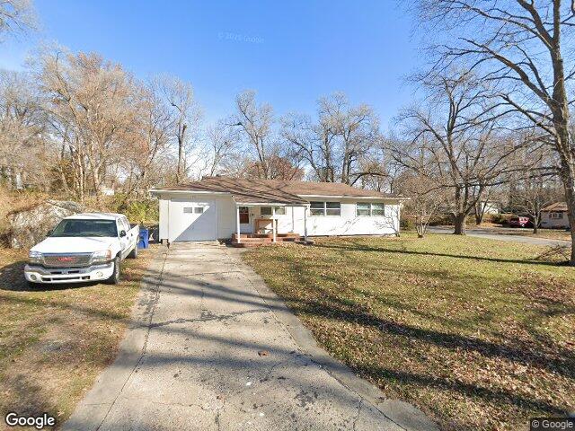 1306 ne cowden dr, kansas city,  MO 64118