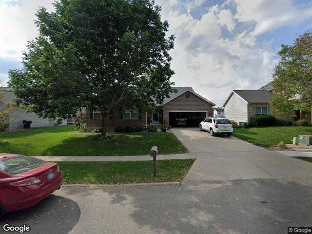 2821 28th ave sw, cedar rapids,  IA 52404