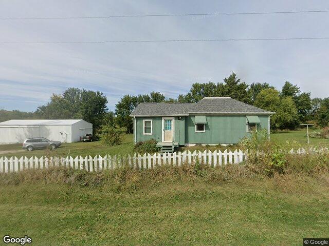 873 paralta rd, springville,  IA 52336