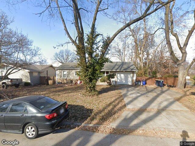 5352 n michigan ave, kansas city,  MO 64118