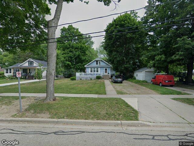 93 elkenburg st, south haven,  MI 49090