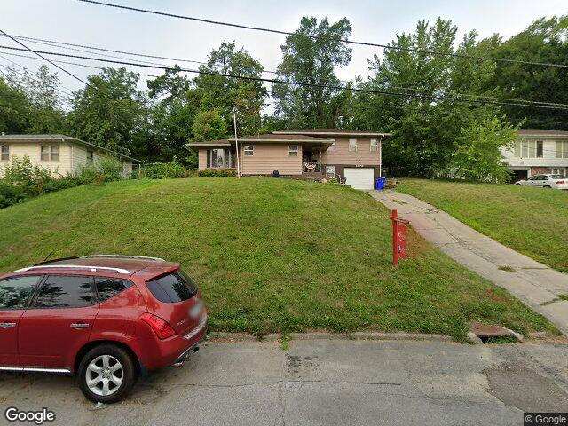 1672 10th st nw, cedar rapids,  IA 52405