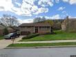 18 thornbury rd, reading,  PA 19606