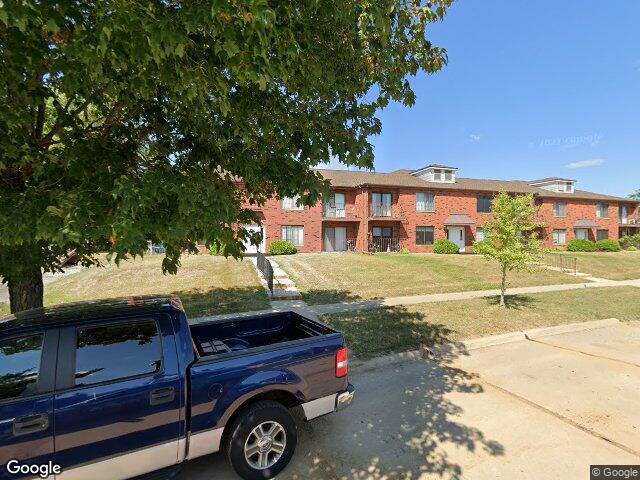 4571 maureen dr se #43
                                ,Unit Apt 43, cedar rapids,  IA 52403