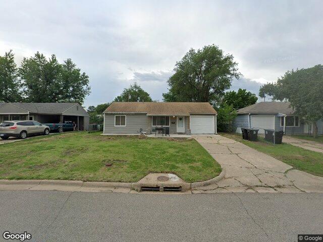 1423 cheyenne ave, salina,  KS 67401