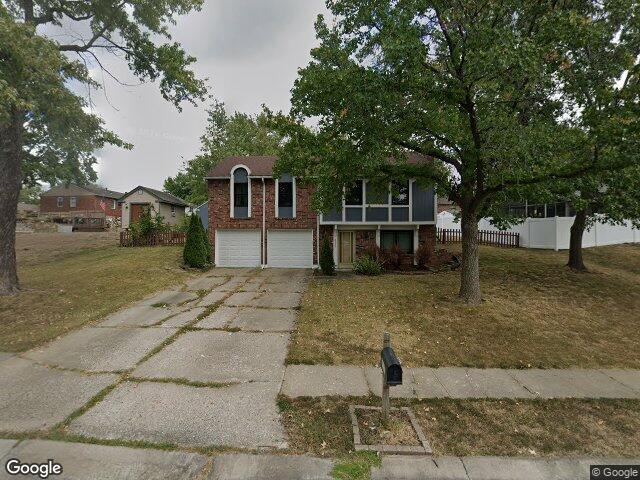 3117 nw castle dr, blue springs,  MO 64015