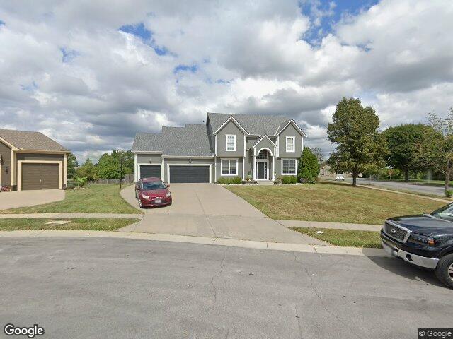 800 sw stablewood cir, lees summit,  MO 64081