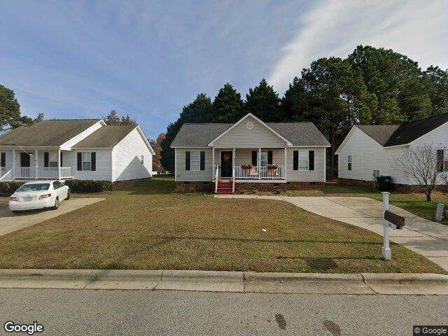 641 avondale dr, clayton,  NC 27520