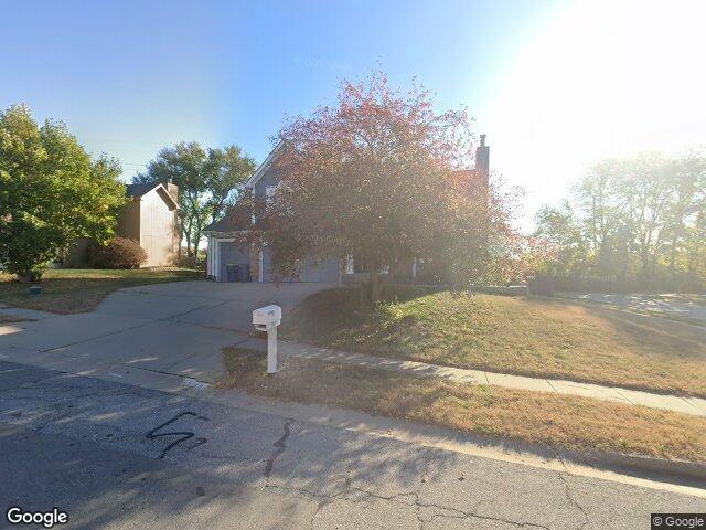 1843 loughrey st, liberty,  MO 64068