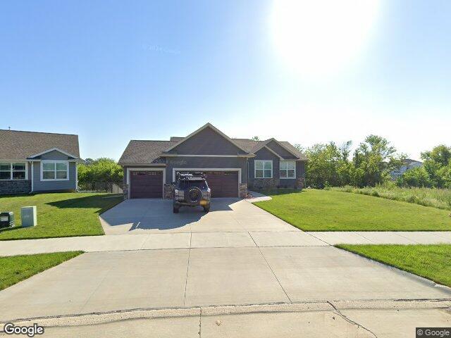 6320 prairie rose cir sw, cedar rapids,  IA 52404