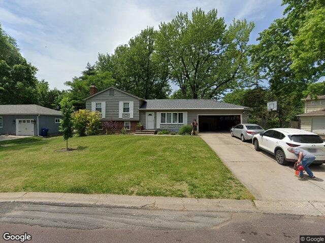 9706 hayes st, overland park,  KS 66212