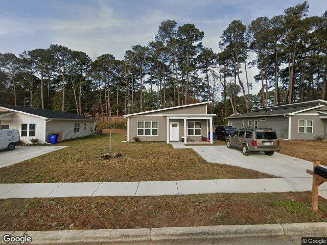 1210 s 2nd st, smithfield,  NC 27577