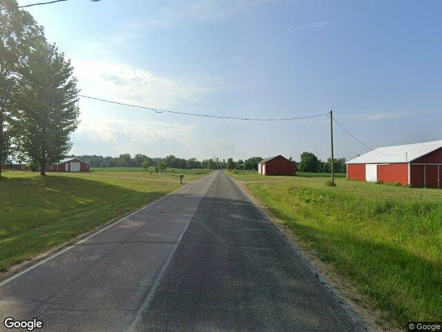app 35025 county rd 665, paw paw,  MI 49079
