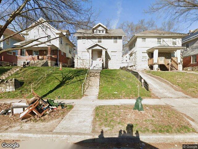 328 spruce ave, kansas city,  MO 64124