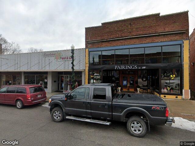 415 s thompson ave, excelsior springs,  MO 64024