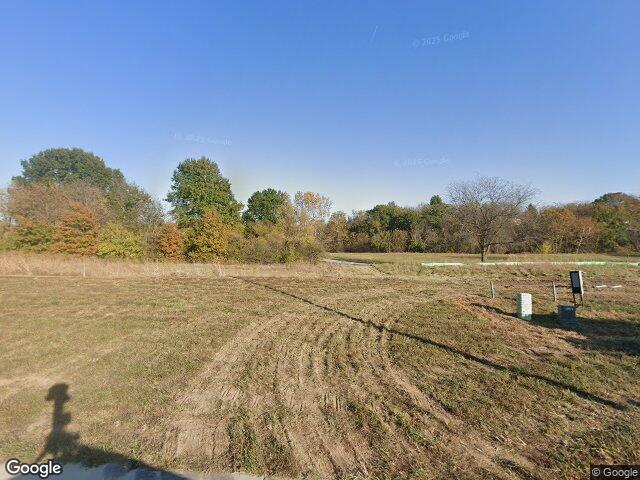 11107 n crescent ct, kansas city,  MO 64157