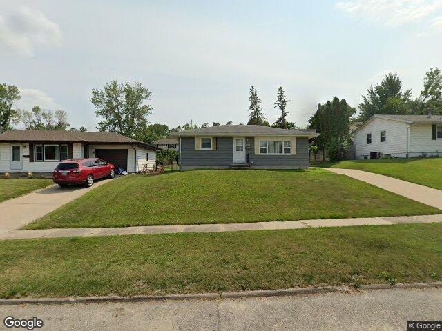 2101 larry dr ne, cedar rapids,  IA 52402