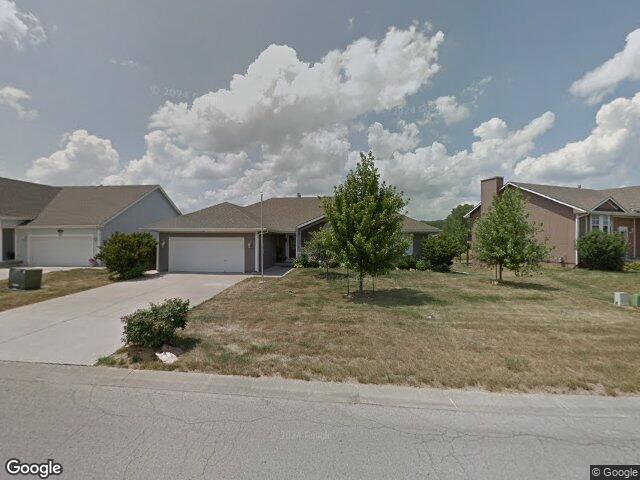 3708 richmond dr, leavenworth,  KS 66048