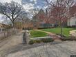 4963 ward pkwy, kansas city,  MO 64112
