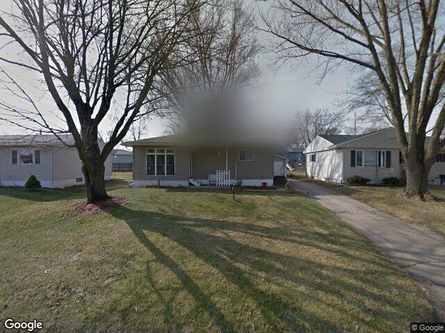 1101 dover st ne, cedar rapids,  IA 52402