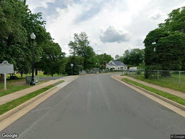 8600 liberty street
                                ,Unit 102, manassas,  VA 20110