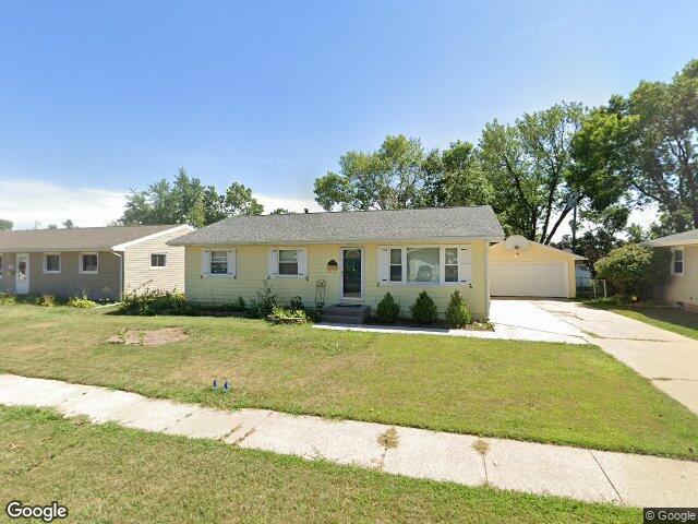 2535 brockman ave, marion,  IA 52302