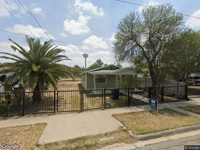 2014 king arthur st # n
                                ,Unit # N, eagle pass,  TX 78852