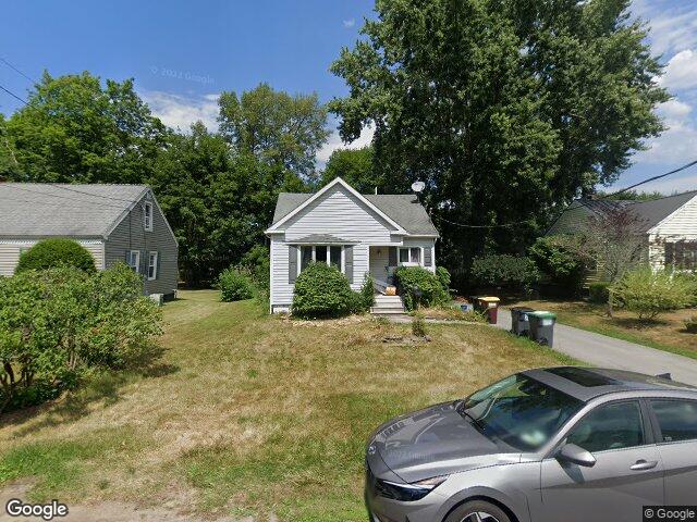 5 surrey rd, schenectady,  NY 12302