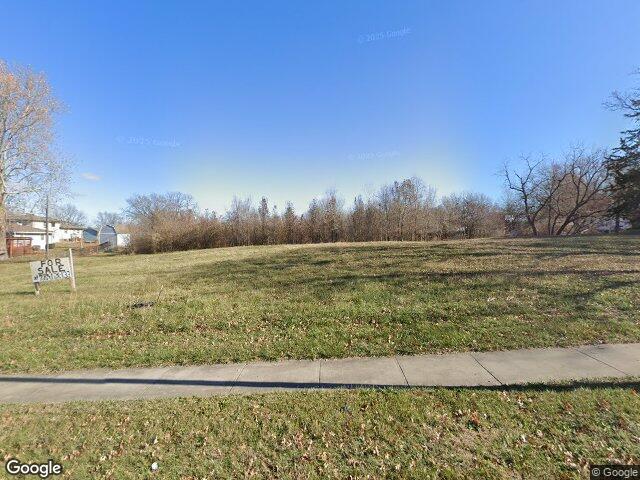 8909 n oak trafficway, kansas city,  MO 64155