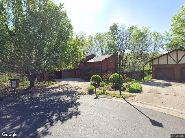 2208 oak cliff dr, columbia,  MO 65203