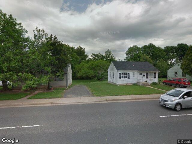 9715 grant ave, manassas,  VA 20110